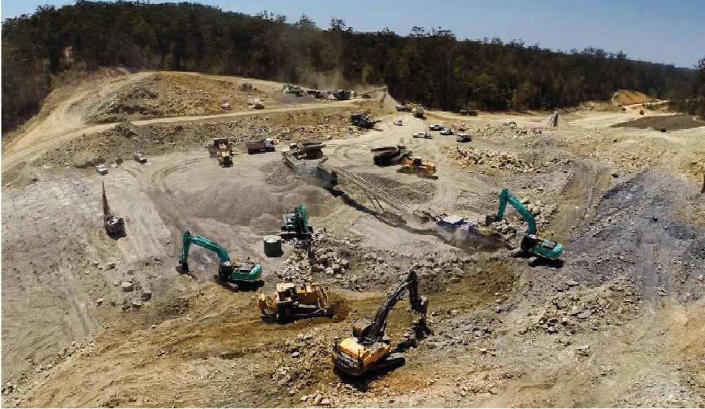 ROAD BUILDING: The Nambucca Heads to Urunga upgrade. INSET: Opposition Infrastructure spokesman Anthony Albanese. ROAD BUILDING: The Nambucca Heads to Urunga upgrade. INSET: Opposition Infrastructure spokesman Anthony Albanese.